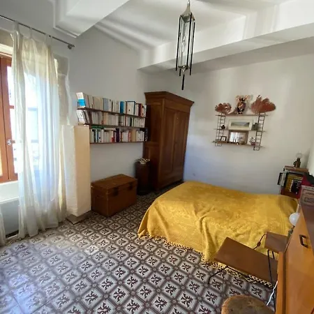 La Maison De Serge