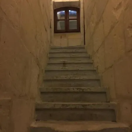 La Maison De Serge Apartment Vallabregues